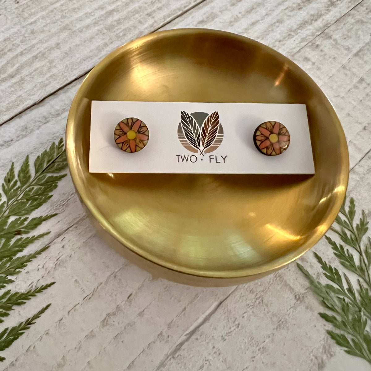 Peach Daisy Stud Earrings