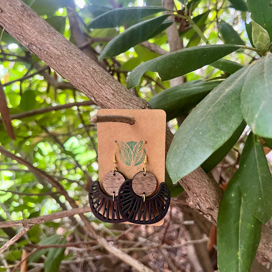 Sol Crest (Black + Walnut)