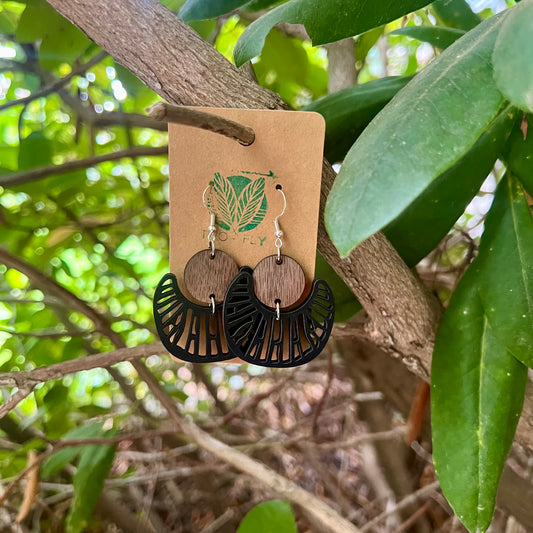 Sol Crest (Black + Walnut)